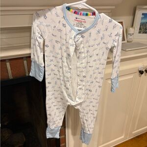 Magnetic Me Airplane One Piece